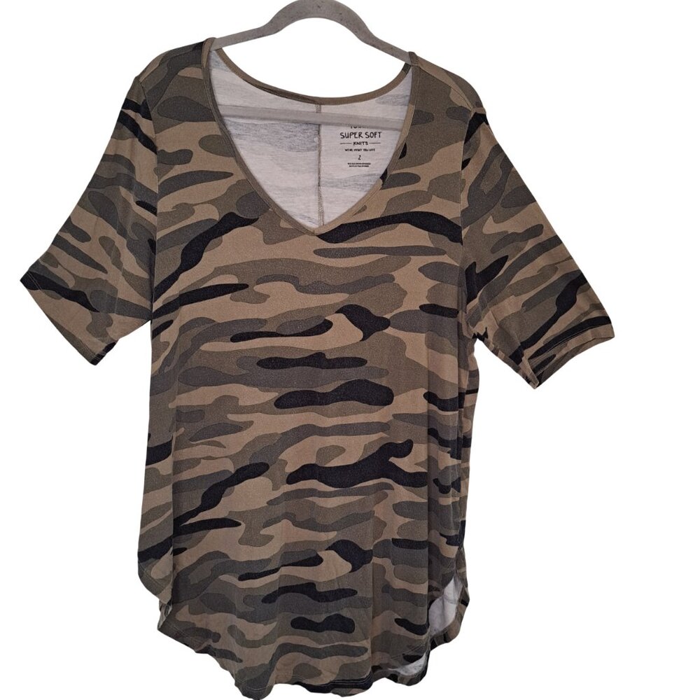 Torrid Super Soft Knits Camo V Neck Tunic Top Plus Size 2 - Picture 1 of 7